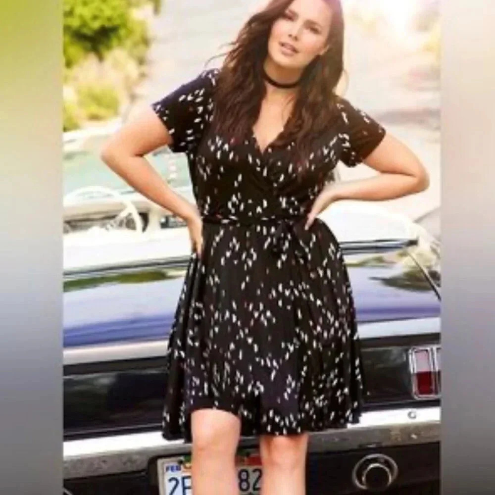 Torrid Black and Gray Ikat Print Faux Wrap  Boho Dress Size 3X